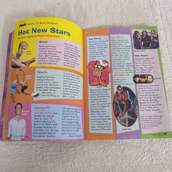 Disney Adventures Magazine May 2002 New Crash Bandicoot Game Tips Lizzie McGuire - Picture 4 of 10